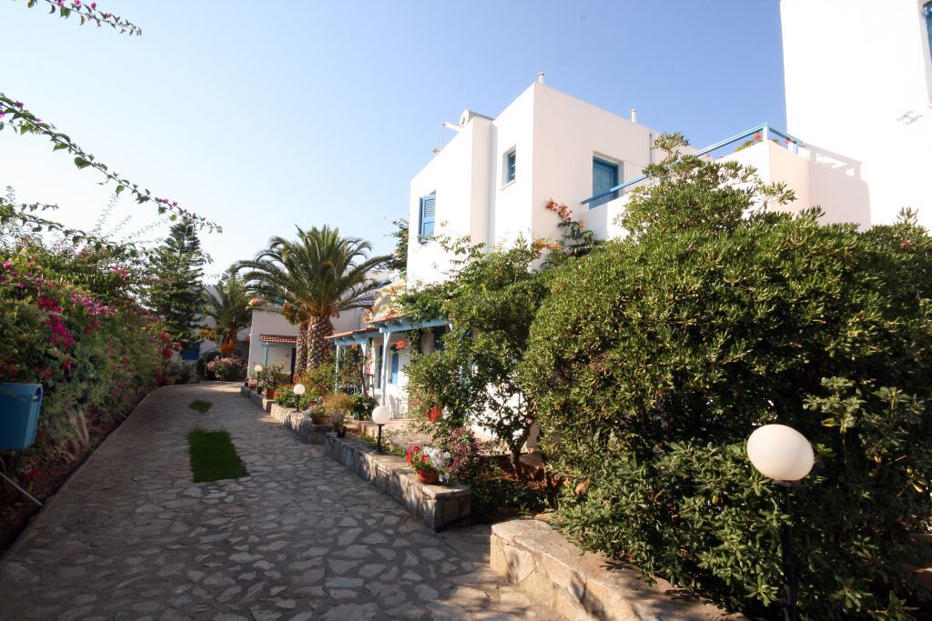 Galeana Beach Hotel Platanes  Exterior photo