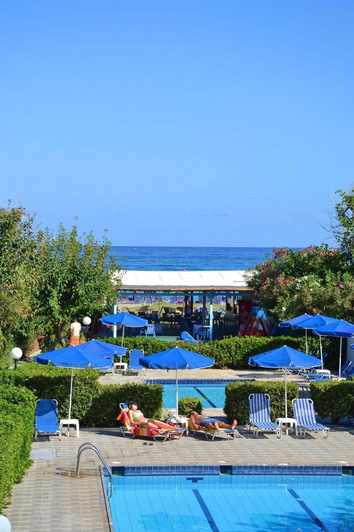 Galeana Beach Hotel Platanes  Exterior photo
