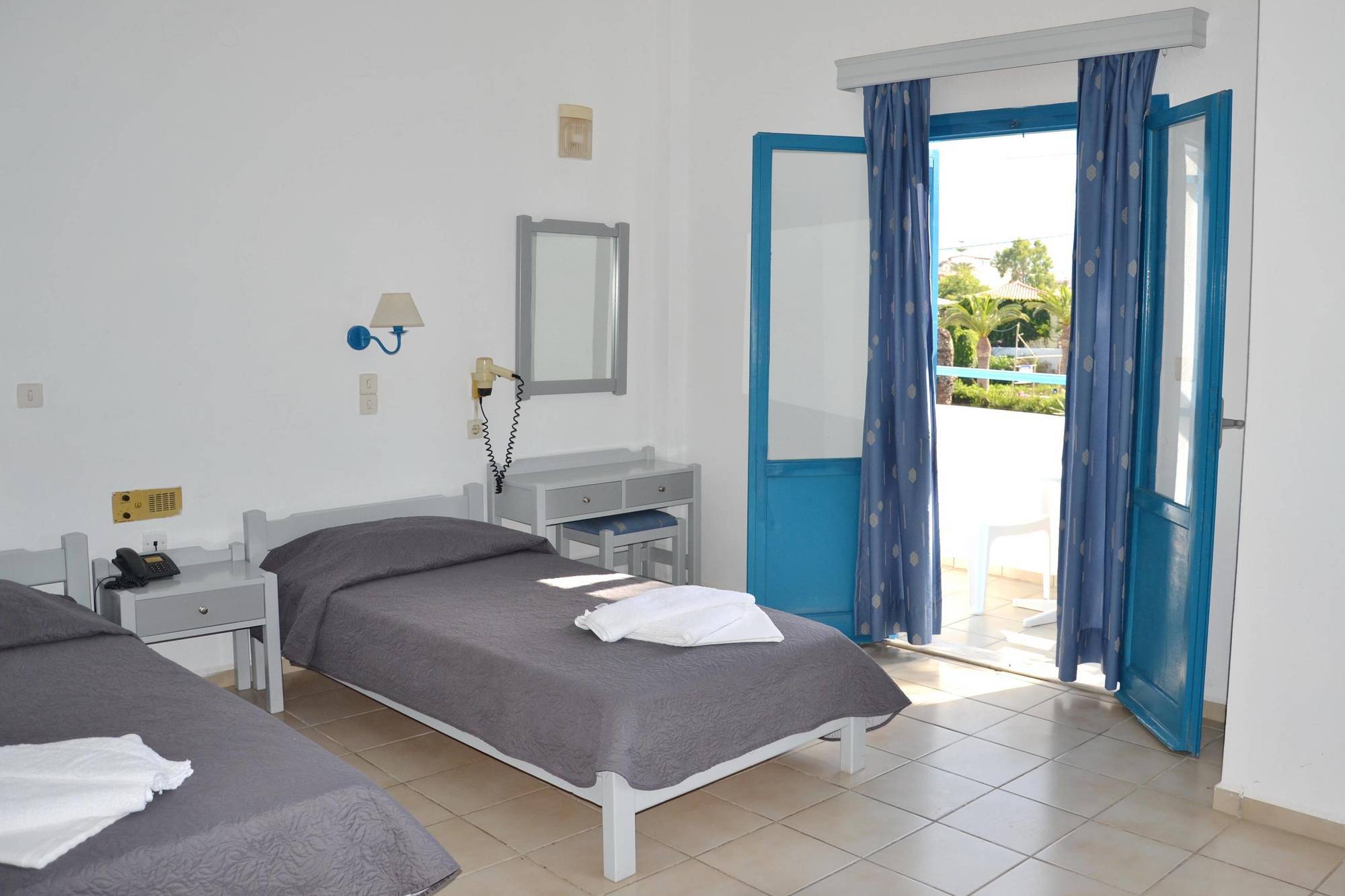 Galeana Beach Hotel Platanes  Exterior photo